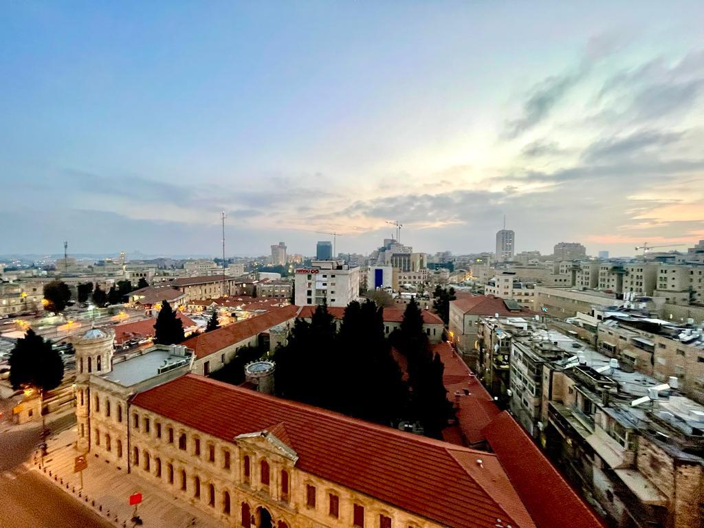 Luxurious Apt — Temple Mount View — photo 1