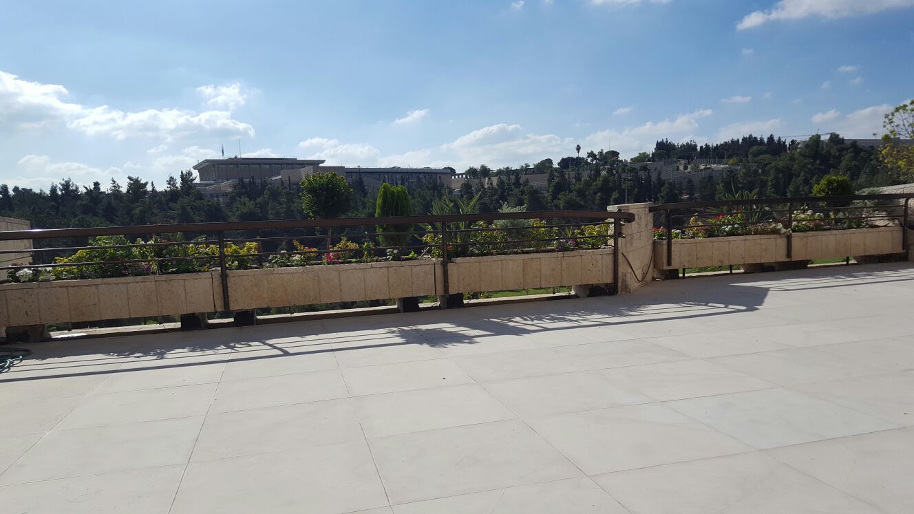 Diskin 13 — Wolfson Villa, Jerusalem — photo 2